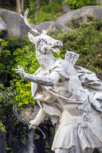 Escultura Atteone en el palacio real de Caserta — Foto de Stock