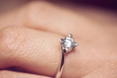 Güzel elmas yüzük