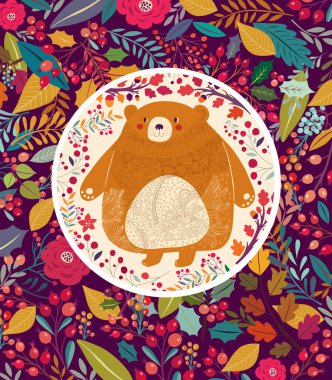 Sonbahar ormandaki ayı.