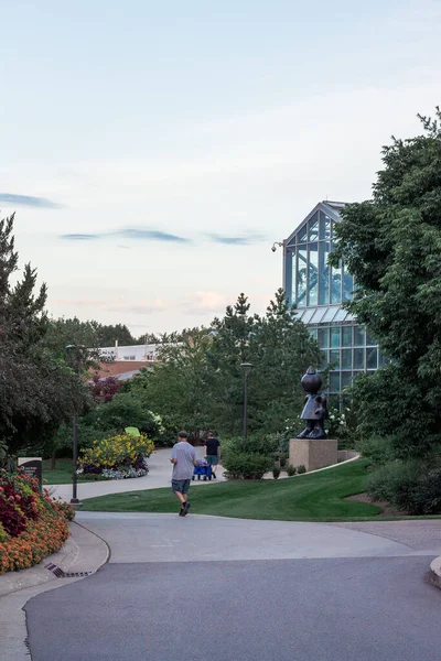 Μονοπάτι Πόδια Προς Θερμοκήπια Στο Frederik Meijer Gardens — Φωτογραφία Αρχείου