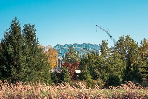 Frederik Meijer Bahçelerindeki seraların manzarası.