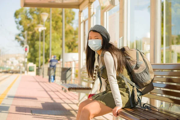 Ung Vacker Och Glad Turist Asiatisk Kvinna Reser Nya Normala — Stockfoto