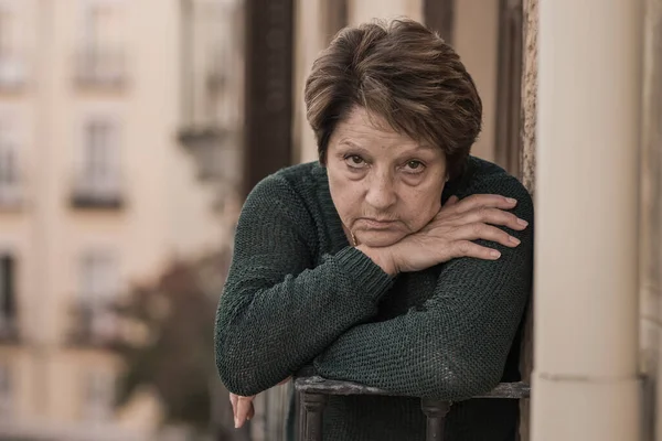 Dramático Estilo Vida Retrato Mujer Madura Sus Años Deprimido Triste — Foto de Stock