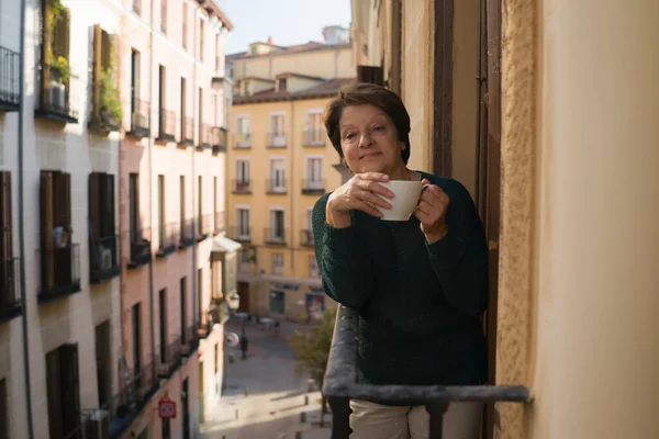 Estilo Vida Retrato Alegre Mujer Madura Saludable Años Edad Relajado — Foto de Stock