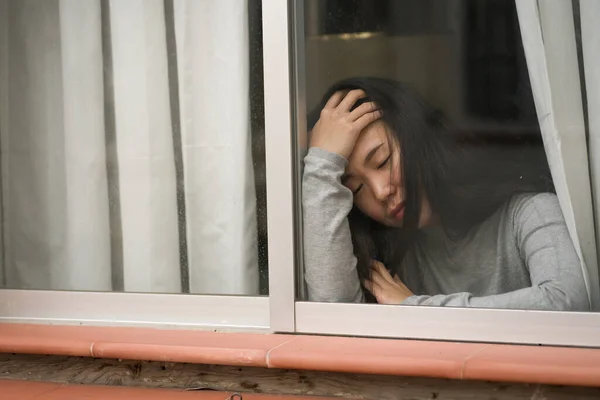 Chica Estrés Casa Dramático Retrato Joven Triste Deprimida Mujer China — Foto de Stock