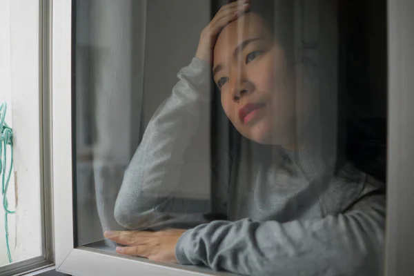 Jovem Triste Deprimido Asiático Japonês Menina Assustado Preocupado Durante Covid19 — Fotografia de Stock