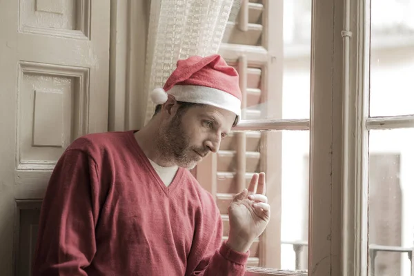 Drammatico Stile Vita Ritratto Uomo Triste Depresso Cappello Babbo Natale — Foto Stock