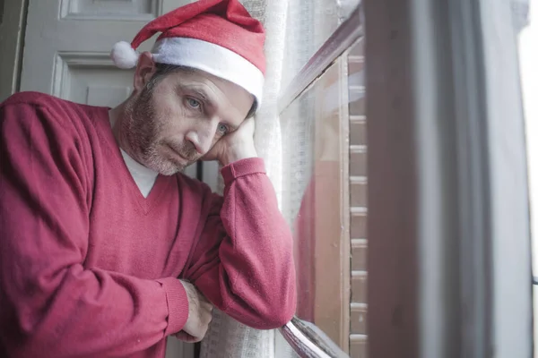 Drammatico Stile Vita Ritratto Uomo Triste Depresso Cappello Babbo Natale — Foto Stock