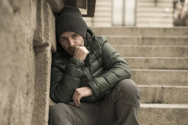 Oscuro Nervioso Retrato Urbano Mediana Edad Triste Deprimido Hombre Desempleado — Foto de Stock