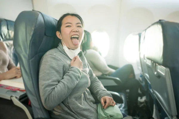 Mulher Turística Asiática Voando Tempos Covid19 Jovem Feliz Engraçado Menina — Fotografia de Stock