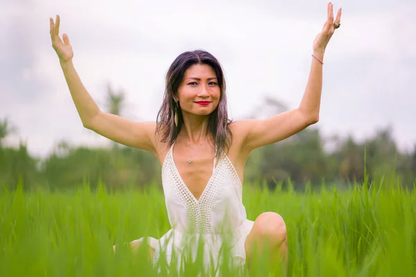 Artistic Portrait Young Attractive Happy Asian Woman Outdoors Green Rice — Stock Photo, Image
