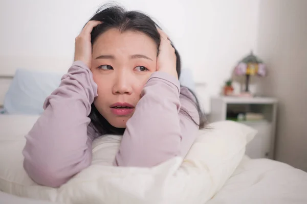 Jong Aziatisch Vrouw Depressief Jong Mooi Verdrietig Koreaans Meisje Bed — Stockfoto