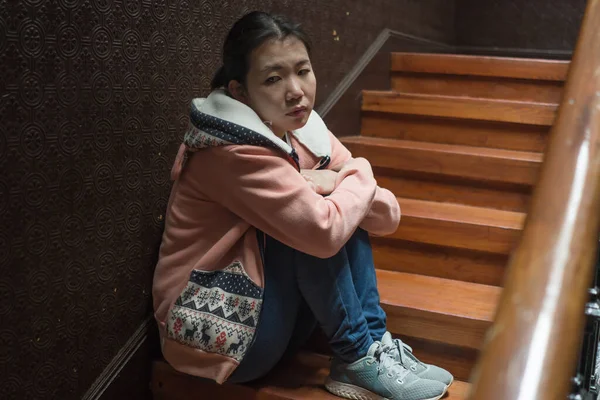 Joven Hermosa Mujer Asiática Dolor Que Sufre Depresión Dramático Interior — Foto de Stock