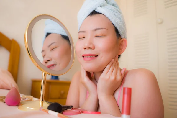 Mujer Asiática Maquillaje Retrato Estilo Vida Joven Hermosa Feliz Chica — Foto de Stock