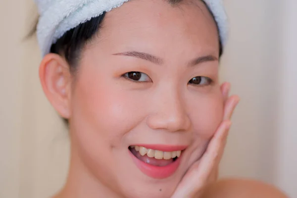 Lifestyle Portrait Young Beautiful Happy Asian Korean Woman Head Towel — Stock Photo, Image