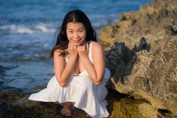 Young Happy Beautiful Asian Woman Sea Attractive Chinese Girl White — 스톡 사진