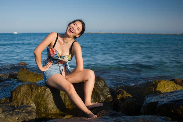 Young Happy Beautiful Asian Woman Sea Attractive Korean Girl Cheerful — Foto de Stock