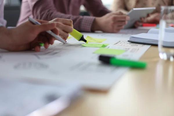 Bilden av business människor händer — Stockfoto