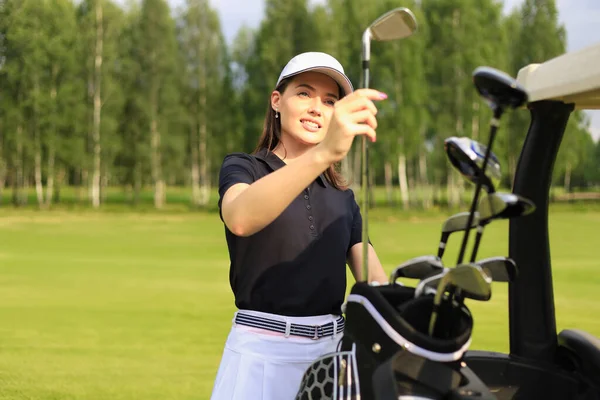 Giocatrice Professionista Golf Che Sceglie Golf Club Dalla Borsa — Foto Stock