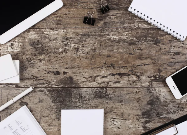 Fundo de mesa de escritório em branco com espaço de cópia para o seu texto . — Fotografia de Stock