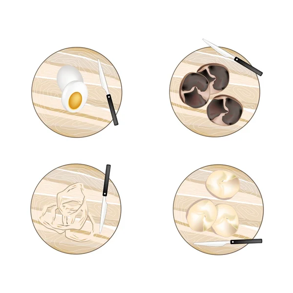 Разнообразие сырого мяса и яиц на досках для резки — стоковый вектор