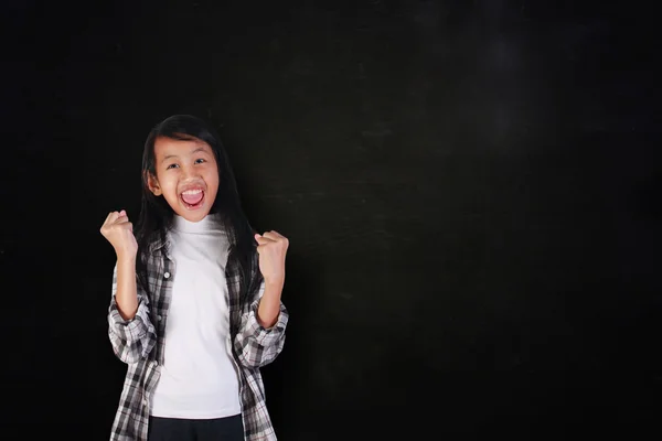 Chica estudiante feliz grito con alegría de victoria — Foto de Stock