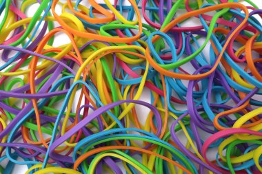 Renkli çok renkli lastik bant dokusu beyaz arkaplanda izole edildi