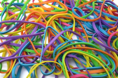 Renkli çok renkli lastik bant dokusu beyaz arkaplanda izole edildi