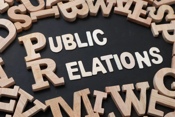 Public Relations Tekstwoorden Typografie Geschreven Hout Het Leven Het Bedrijfsleven — Stockfoto