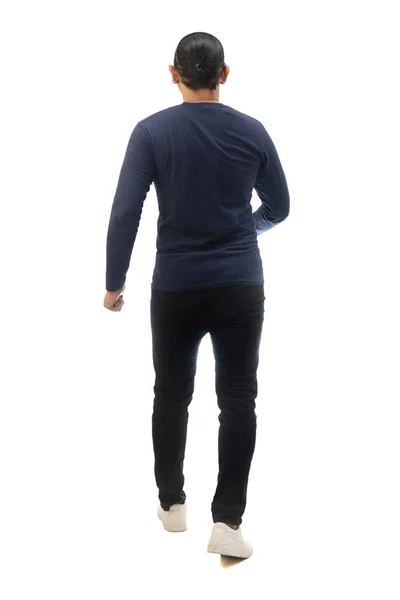Koyu Mavi Gömlekli Siyah Kot Beyaz Ayakkabılı Bir Adamın Arkadan — Stok fotoğraf