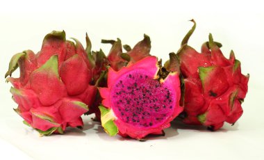 Kırmızı dragon meyve