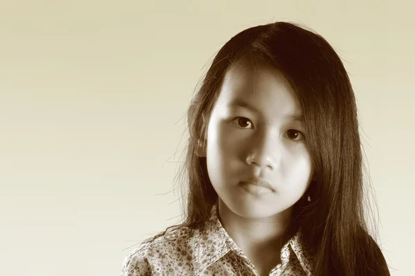 Aziatisch meisje portret — Stockfoto