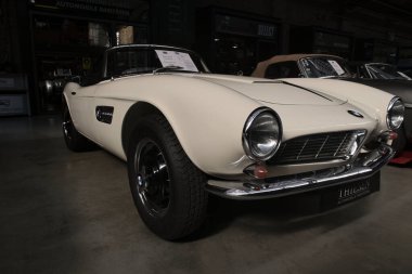 BMW, BMW 507, Klasik Remise Berlin, Berlin, Almanya, Klasik araba, Klasik araba, Roadster, Üstü açılabilir, Lüks araba, Otomobil, Bavyera, Alman mühendisliği, Nadir, Tarihi, Ulaşım, Araç, Sergi, Thiesen, Araba Fuarı, Oldtimer, Meilenwerk,
