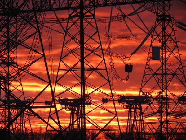 Subestações elétricas em vidas da pessoa — Fotografia de Stock