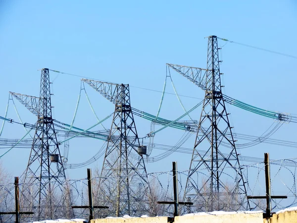 Subestações elétricas em vidas da pessoa — Fotografia de Stock