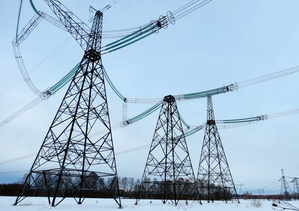 Subestações elétricas em vidas da pessoa — Fotografia de Stock