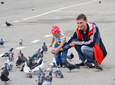 İnsanlar çeşitli yaş