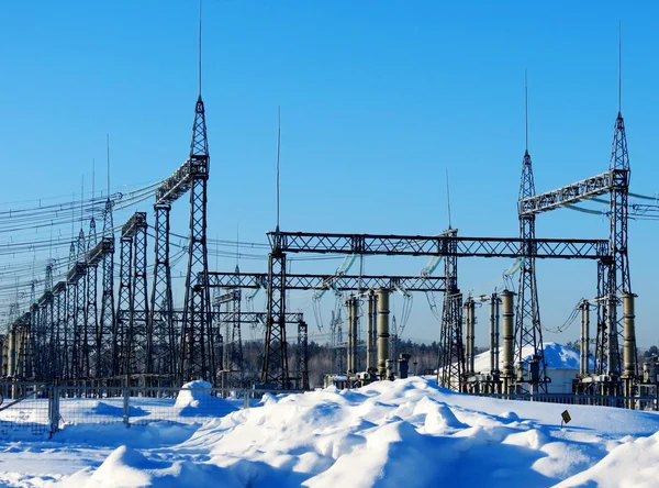 Elektrische onderstations in lifes van de persoon — Stockfoto