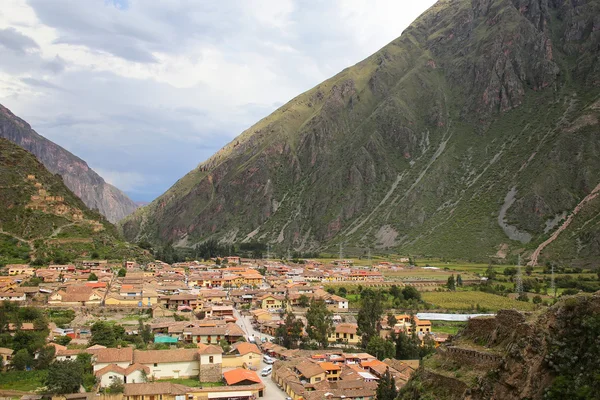 Ciudad de Ollantaytambo en Perú — Foto de Stock