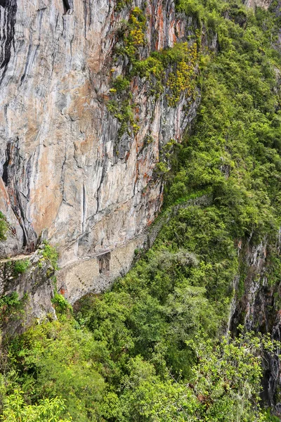 El Puente Inca cerca de Machu Picchu en Perú — Foto de Stock