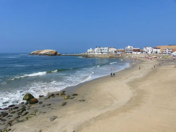 Sandy beach of Punta Hermosa in Peru — Stock Photo, Image