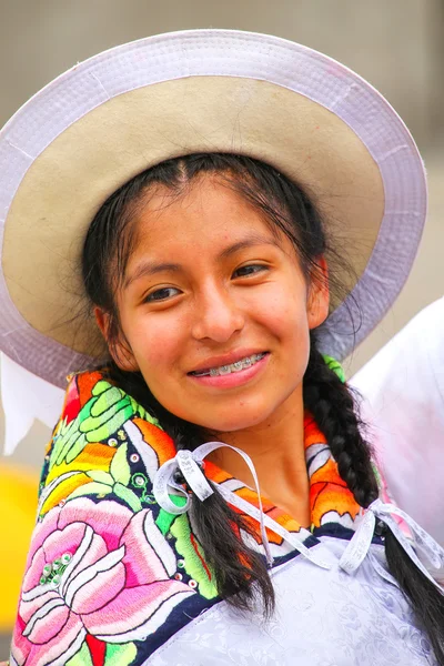 Lima, Peru - 31 januari: Onbekende vrouw presteert tijdens Fest — Stockfoto