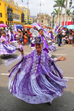 Lima, Peru-Şubat 1: Kimliği belirsiz kadın gerçekleştirmek Festiva sırasında