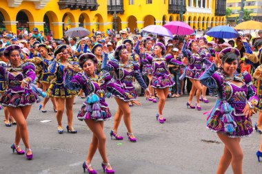 Lima, Peru-Ocak 31: Kimliği belirsiz kadın gerçekleştirmek Festiva sırasında