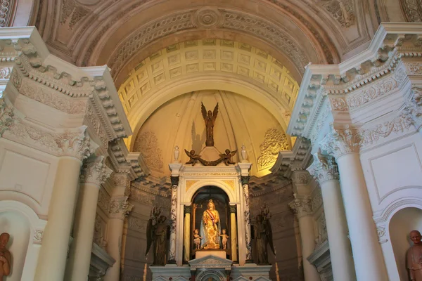 ASUNTO, PARAGUAY - JOULUKUU 26: Kansallisen Pantheonin sisätilat — kuvapankkivalokuva