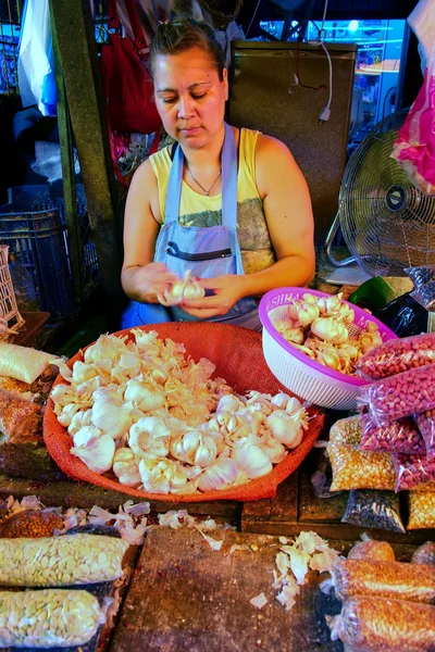 Asuncion, Paraguay - 26 Aralık: Unidintified kadın garli peeling — Stok fotoğraf