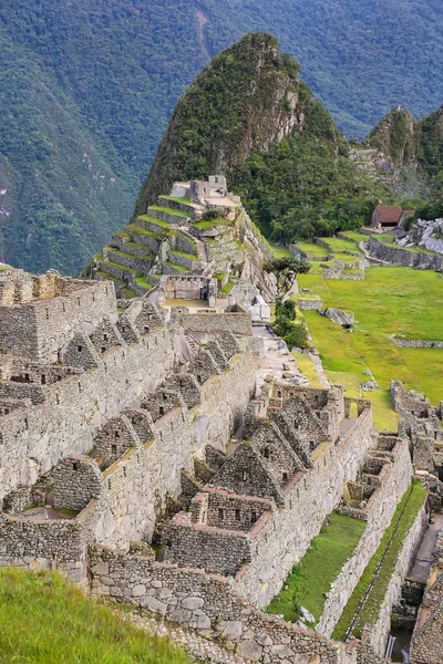 Ciudadela inca Machu Picchu en Perú — Foto de Stock