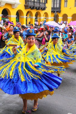 Lima, Peru-Ocak 31: Kimliği belirsiz kadın gerçekleştirmek Festiva sırasında