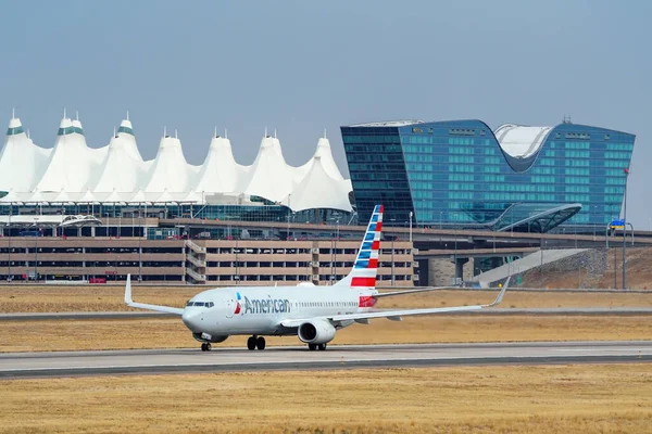 Denver Сша October Boeing 737 Експлуатується Американськими Таксі Жовтня 2020 — стокове фото