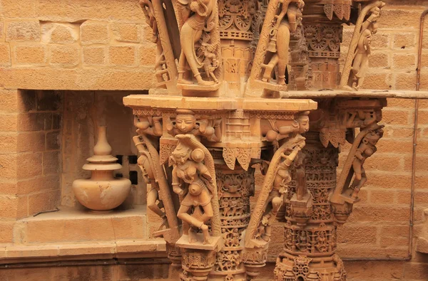 Decoratieve gravure van jain tempels, jaisalmer, india — Stockfoto